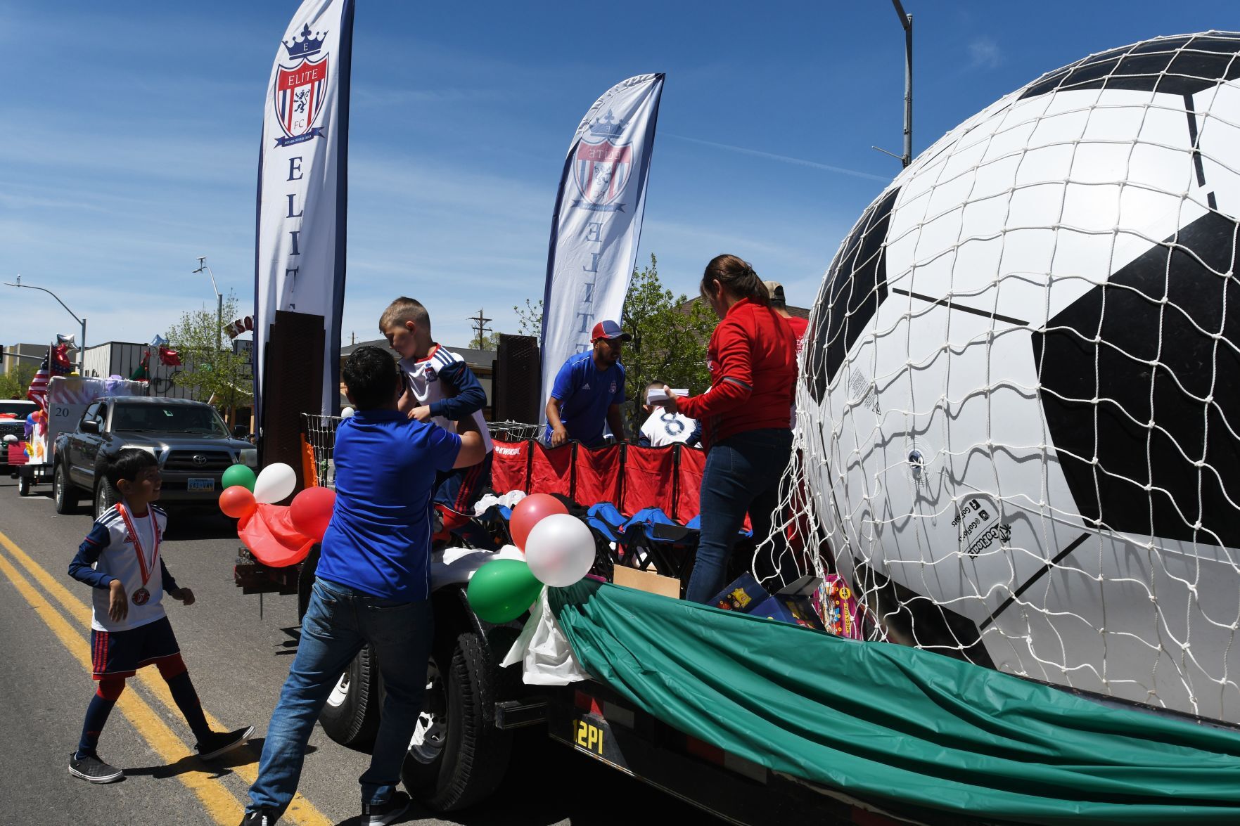 Cinco de Mayo Parade celebrates post-pandemic future